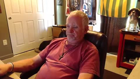 Papa online show from 09/16/25, 02:07