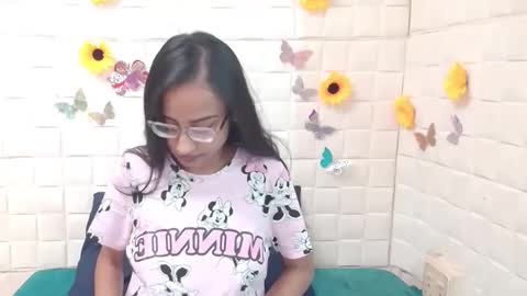 Snapshot of indianbootylicious1 chatting on 12/23/25, 01:36 nala online show from 12/23/25, 01:36