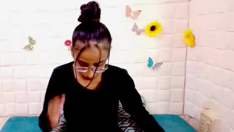 Snapshot of indianbootylicious1 chatting on 01/14/26, 05:13 nala online show from 01/14/26, 05:13