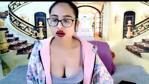 Snapshot of indianbootylicious1 chatting on 06/24/26, 06:01 nala online show from 06/24/26, 06:01