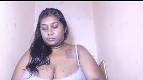 Snapshot of indiancoco chatting on 05/04/26, 06:37 candice online show from 05/04/26, 06:37