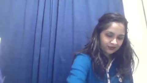 indiancutiexo online show from 09/18/25, 07:16