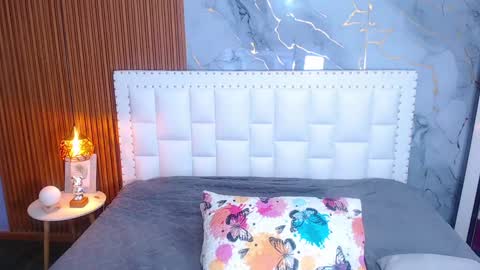 LITTLE AINHOA  online show from 01/18/25, 07:48