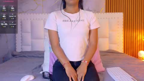 LITTLE AINHOA  online show from 03/18/26, 08:12