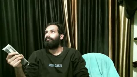 Snapshot of indianh chatting on 12/18/24, 03:37 indian hairy online show from 12/18/24, 03:37