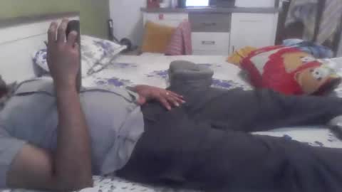 indianhotguy12345123 online show from 04/12/26, 01:16