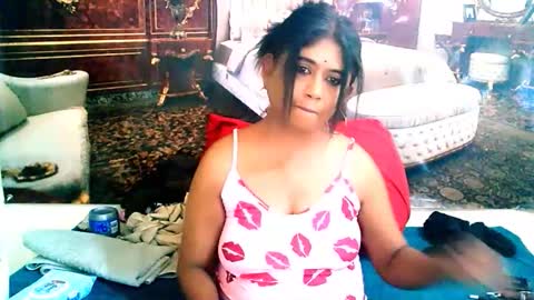 Mika online show from 01/13/26, 06:24