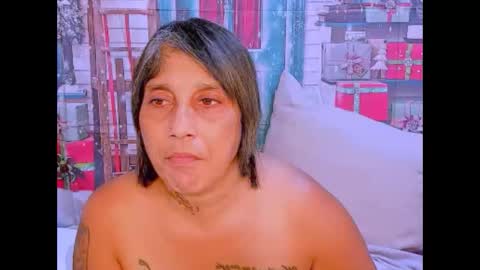 indianroxy27 online show from 12/04/25, 12:14