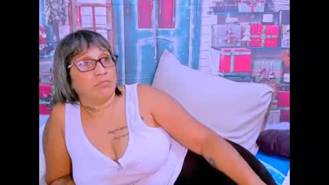 indianroxy27 online show from 12/20/25, 11:01