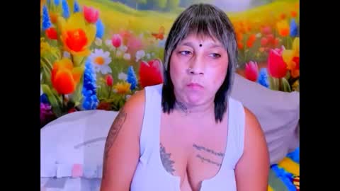 indianroxy27 online show from 04/21/26, 01:42