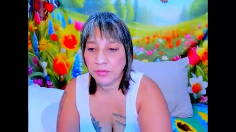 indianroxy27 online show from 05/26/26, 06:53