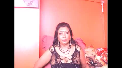 indiansarika65 online show from 02/19/26, 04:08