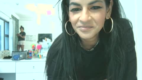 rani online show from 06/17/26, 05:21