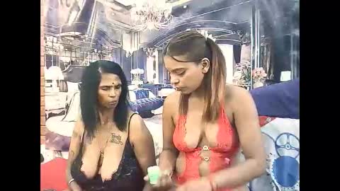 indiansexyass4u2luv online show from 02/18/26, 09:22