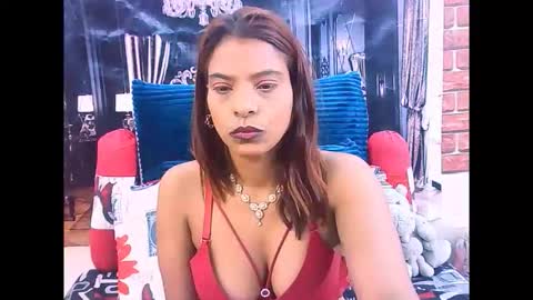 Snapshot of indiansexyass4u2luv chatting on 05/19/26, 09:04 indiansexyass4u2luv online show from 05/19/26, 09:04