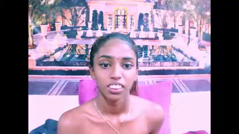 indiansexyslender4u2luv online show from 12/31/24, 12:04