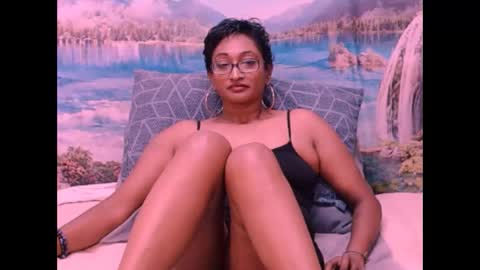 Shreya online show from 01/18/25, 08:20