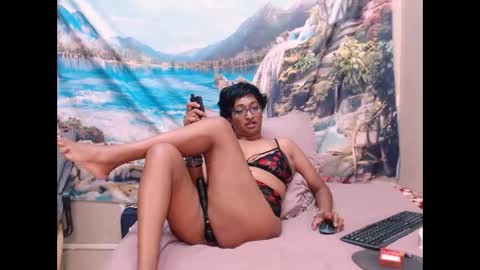 Shreya online show from 02/22/25, 12:38