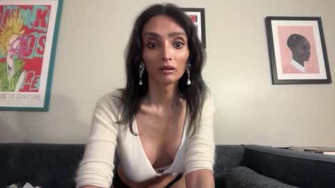 Indiantransgirlillinois online show from 01/10/26, 08:27