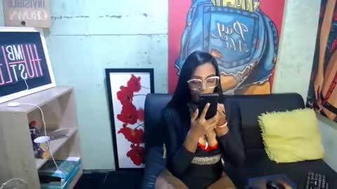 Snapshot of indianzaraxxx chatting on 05/04/26, 06:31 Indianzara online show from 05/04/26, 06:31