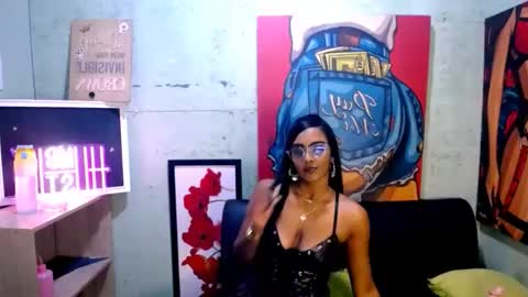 Snapshot of indianzaraxxx chatting on 05/19/26, 06:25 Indianzara online show from 05/19/26, 06:25