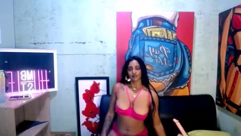 Snapshot of indianzaraxxx chatting on 05/25/26, 08:15 Indianzara online show from 05/25/26, 08:15