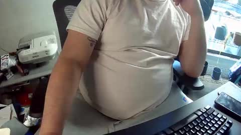 Snapshot of indigolvr chatting on 05/02/26, 04:56 BroLOU online show from 05/02/26, 04:56