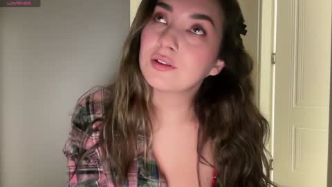 Snapshot of indikaflower chatting on 01/07/25, 03:35 Indika Flower online show from 01/07/25, 03:35