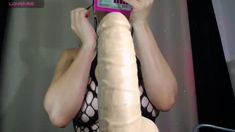 Snapshot of indira_love777 chatting on 10/13/25, 01:27 indira_love777 online show from 10/13/25, 01:27