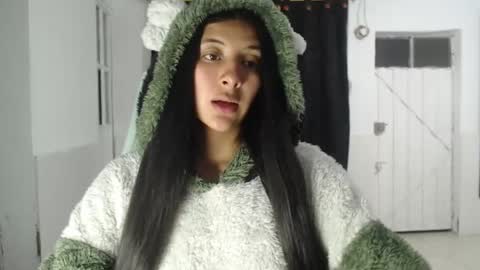 Snapshot of indirax69 chatting on 07/18/26, 03:00 Indira online show from 07/18/26, 03:00