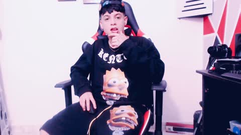 Snapshot of indomitablebeast chatting on 12/07/24, 04:42 matias online show from 12/07/24, 04:42