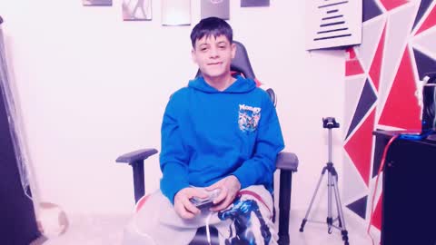 Snapshot of indomitablebeast chatting on 09/11/25, 04:45 matias online show from 09/11/25, 04:45