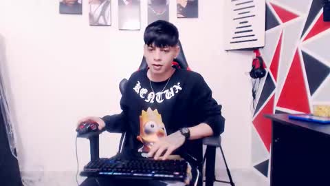 Snapshot of indomitablebeast chatting on 11/17/25, 06:46 matias online show from 11/17/25, 06:46