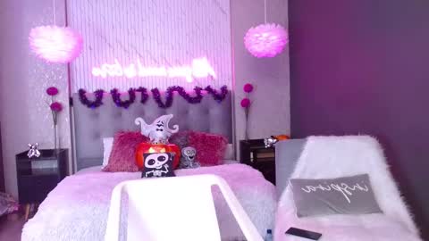 INDY online show from 11/04/25, 01:43