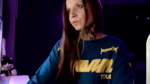 InesDesire online show from 01/27/25, 10:16