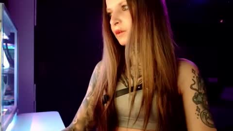 InesDesire online show from 02/11/25, 09:14