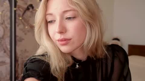 Alexa..  Inst     Fansly infinitysoul  online show from 12/05/25, 06:44