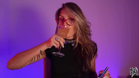 Snapshot of informal_ chatting on 09/26/25, 09:08 MAL ---  online show from 09/26/25, 09:08