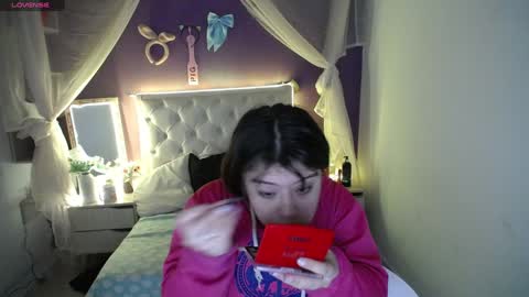Ingrid petite online show from 01/22/25, 10:37
