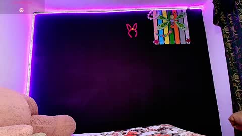 Ingrid Zese online show from 04/06/26, 08:43