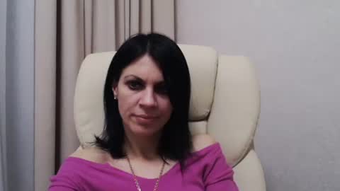 Snapshot of injaathome chatting on 03/01/25, 04:54 InjaAtHome online show from 03/01/25, 04:54