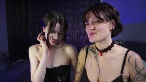 Luna and Dior online show from 09/20/25, 04:35