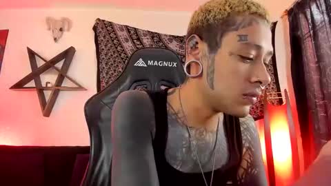 Dani  online show from 10/22/25, 04:18