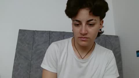 lyan onlyfans n linda online show from 10/31/25, 02:29