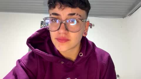 lyan onlyfans n linda online show from 04/12/26, 02:16