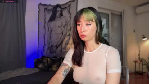 Xenia online show from 11/17/25, 01:28