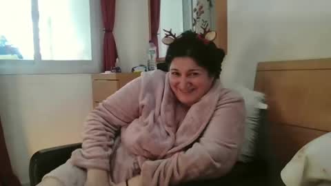 inna46_ online show from 12/19/24, 01:51