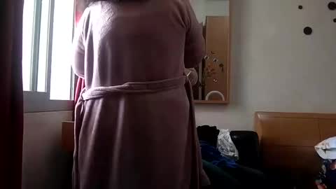 inna46_ online show from 01/04/25, 11:33