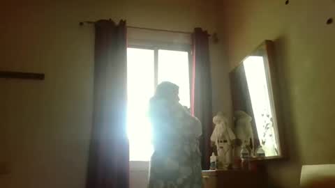 inna46_ online show from 12/22/25, 11:51