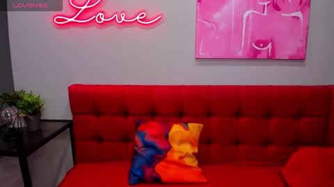 Inna online show from 11/27/25, 08:49